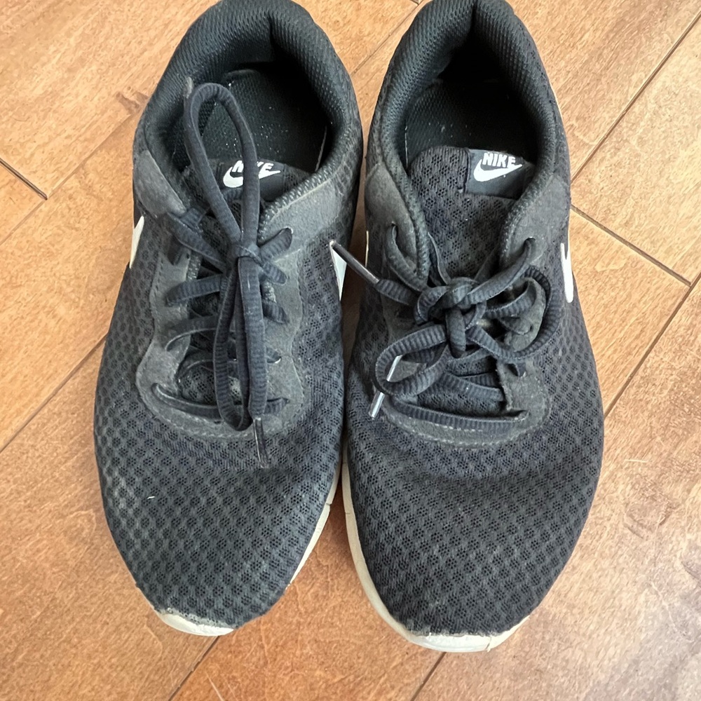 Nike Black Athletic Sneakers